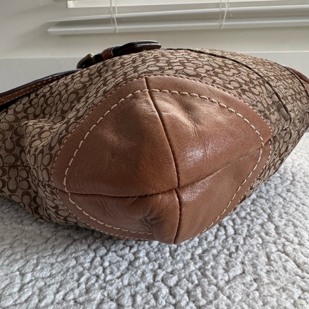Coach Y2K Soho Signature Canvas Suede Studded Rivets Bag With Matching Wristlet - Picture 15 of 17